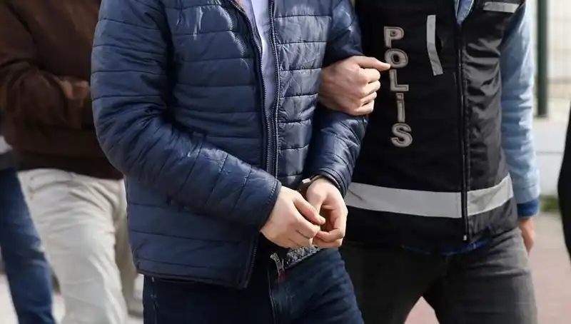 Hırsızlık Çetesi Suçüstü Yakalandı: 5 Tutuklama!