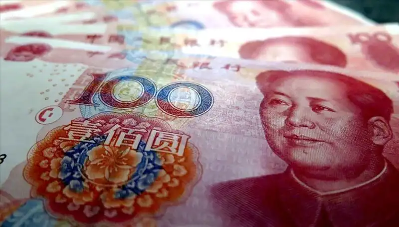 Çin Yuan'ı Değer Kaybediyor: Ekonomik Etkileri ve Gelecek Öngörüleri